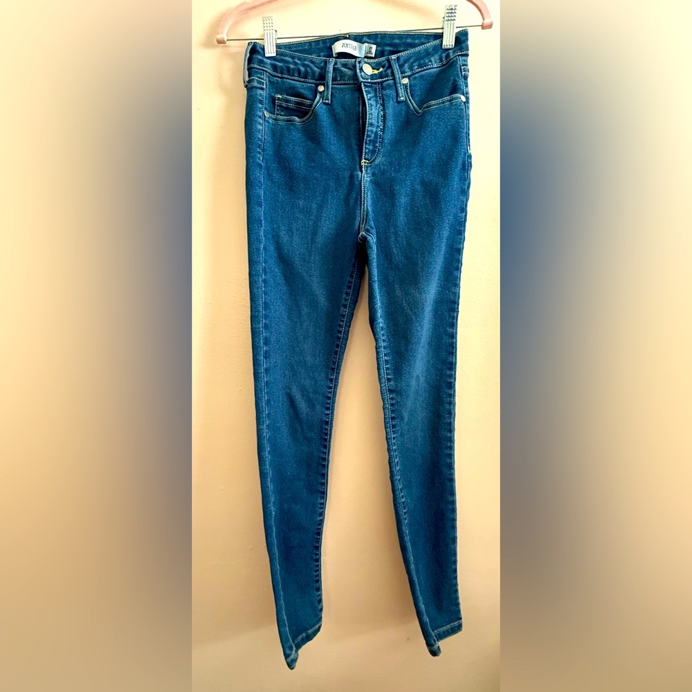Justfab women skinny jeans size 27
